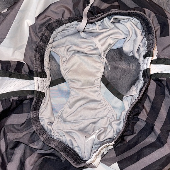 Nike Dri-Fit Athletic Running Shorts - Picture 5 of 5